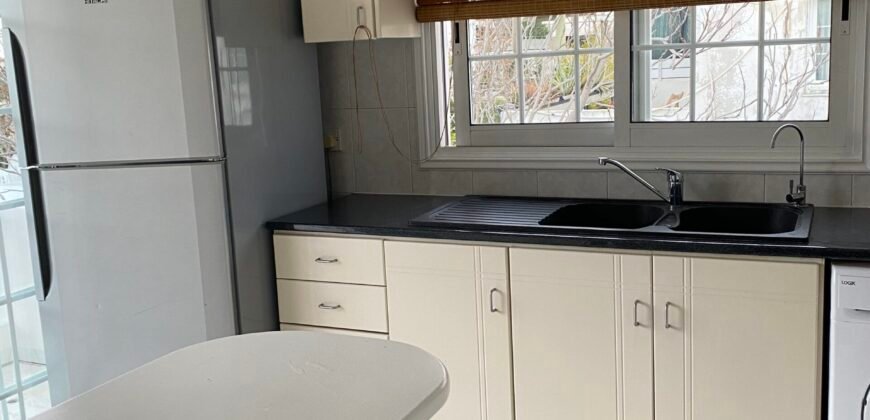 Male flatmate wanted