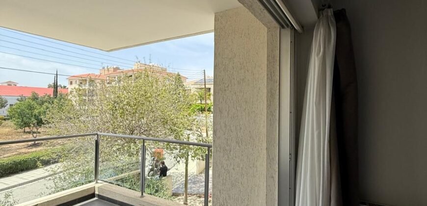 Beautiful modern 2 Bedroom apartment fully furnished