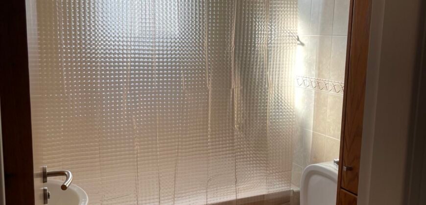 3 bedrooms Ground floor apartment next to Medical School of UNIC