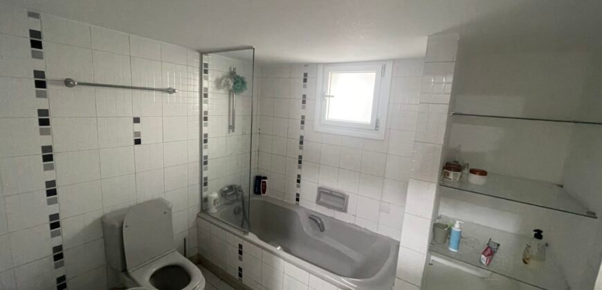 Large room (16 square meters) fully furnished on first floor with verandah