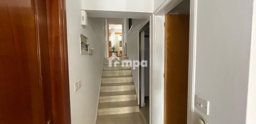 Fully Renovated Elevated Ground Floor Appt: 3 Bedrooms – walking distance to UNIC