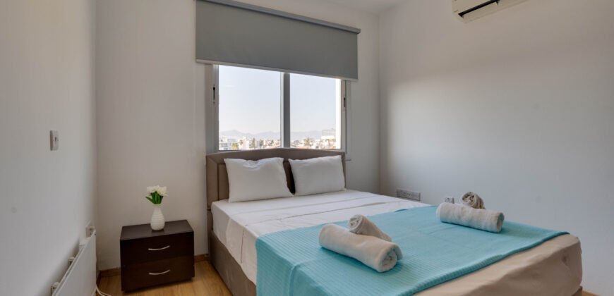 Stylish and spacious 3-bedroom apartment less than 1 km from Unic Med School