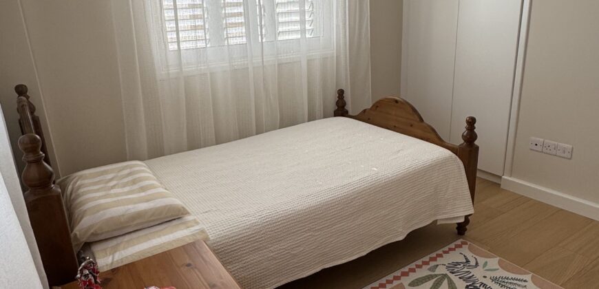 A beautiful and renovated, top floor, two-bedroom apartment