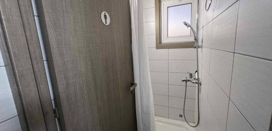 2 rooms in shared flat, utilities included. students only