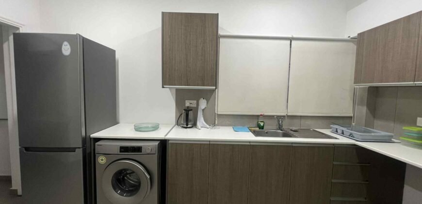 2 rooms in shared flat, utilities included. students only
