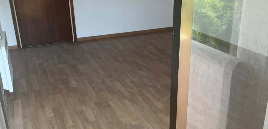 EXCELLENT LOCATION- 3 BEDROOM FLAT 5′ WALKING FROM UNI