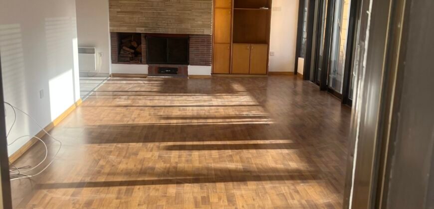 EXCELLENT LOCATION- 3 BEDROOM FLAT 5′ WALKING FROM UNI